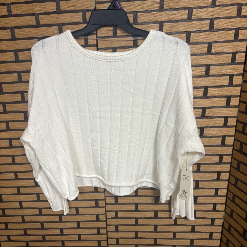 No Boundaries Ivory Ribbed Top Size XXL‎